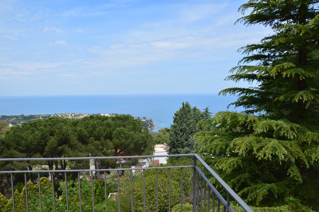 Villa Bouganvilla Cefalu Exterior photo